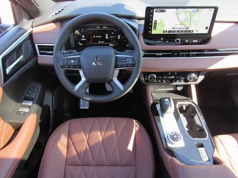 New 2026 Mitsubishi Outlander SEL FWD image 10