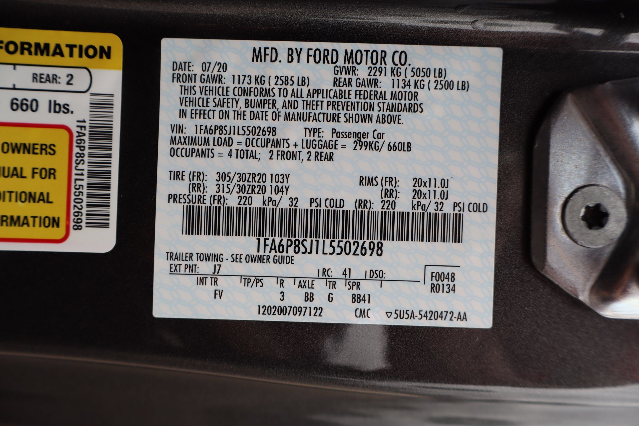 Used 2020 Ford Mustang Shelby GT500 w/ Technology Package RWD image 29