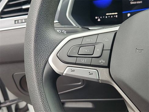 Certified 2022 Volkswagen Tiguan S image 21