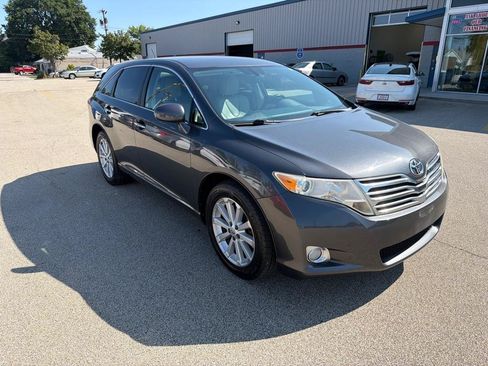 Used 2009 Toyota Venza FWD image 2