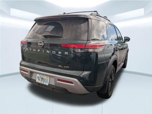 Used 2023 Nissan Pathfinder SL image 2