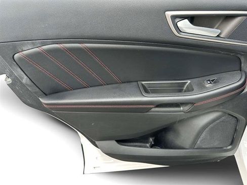 Used 2023 Ford Edge ST-Line AWD/4WD image 12