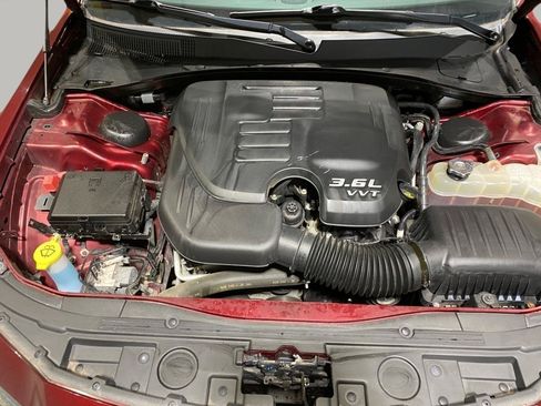 Used 2019 Chrysler 300 S w/ 300S Alloy Edition RWD image 26