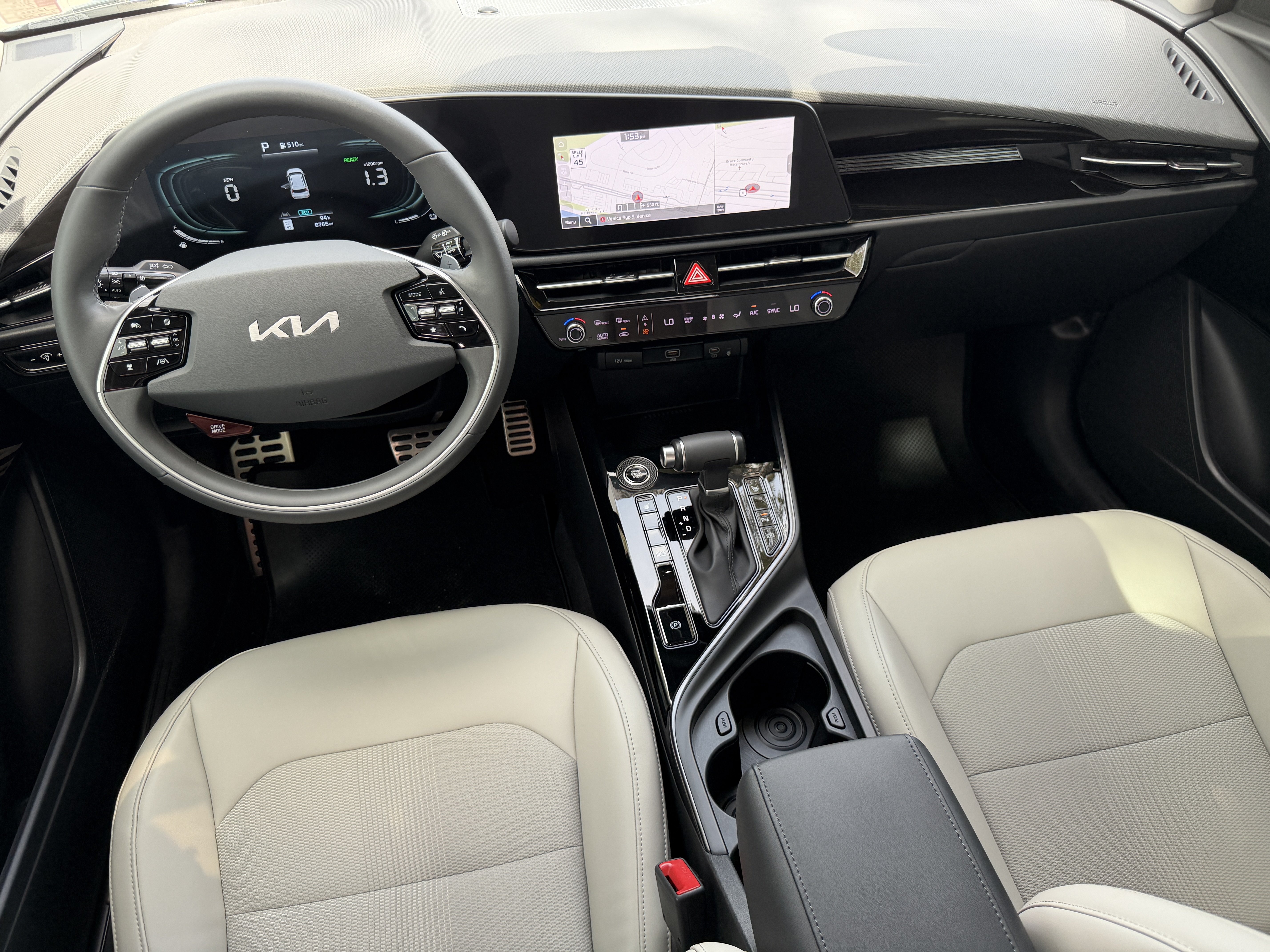 Certified 2024 Kia Niro EX Touring FWD image 11