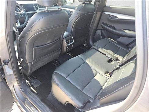 Used 2021 INFINITI QX50 Luxe w/ Appearance Package FWD image 11