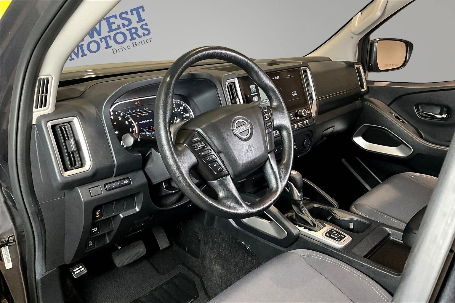Used 2026 Nissan Frontier SV AWD/4WD image 19