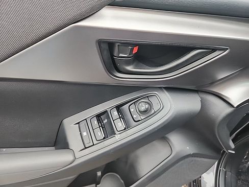 Used 2025 Subaru Impreza 2.0i image 12