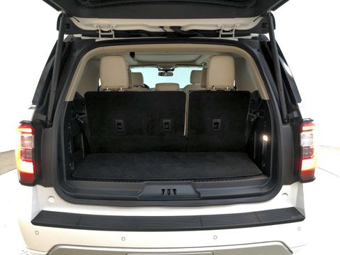 Used 2021 Ford Expedition Platinum AWD/4WD image 36
