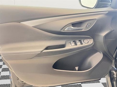 Used 2025 Buick Envista Preferred image 14