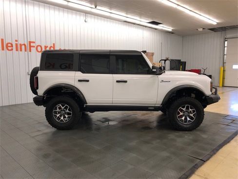 Used 2021 Ford Bronco Badlands image 12