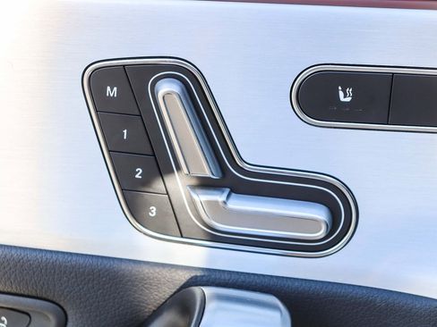 Used 2022 Mercedes-Benz CLA 250 CLA 250 image 24