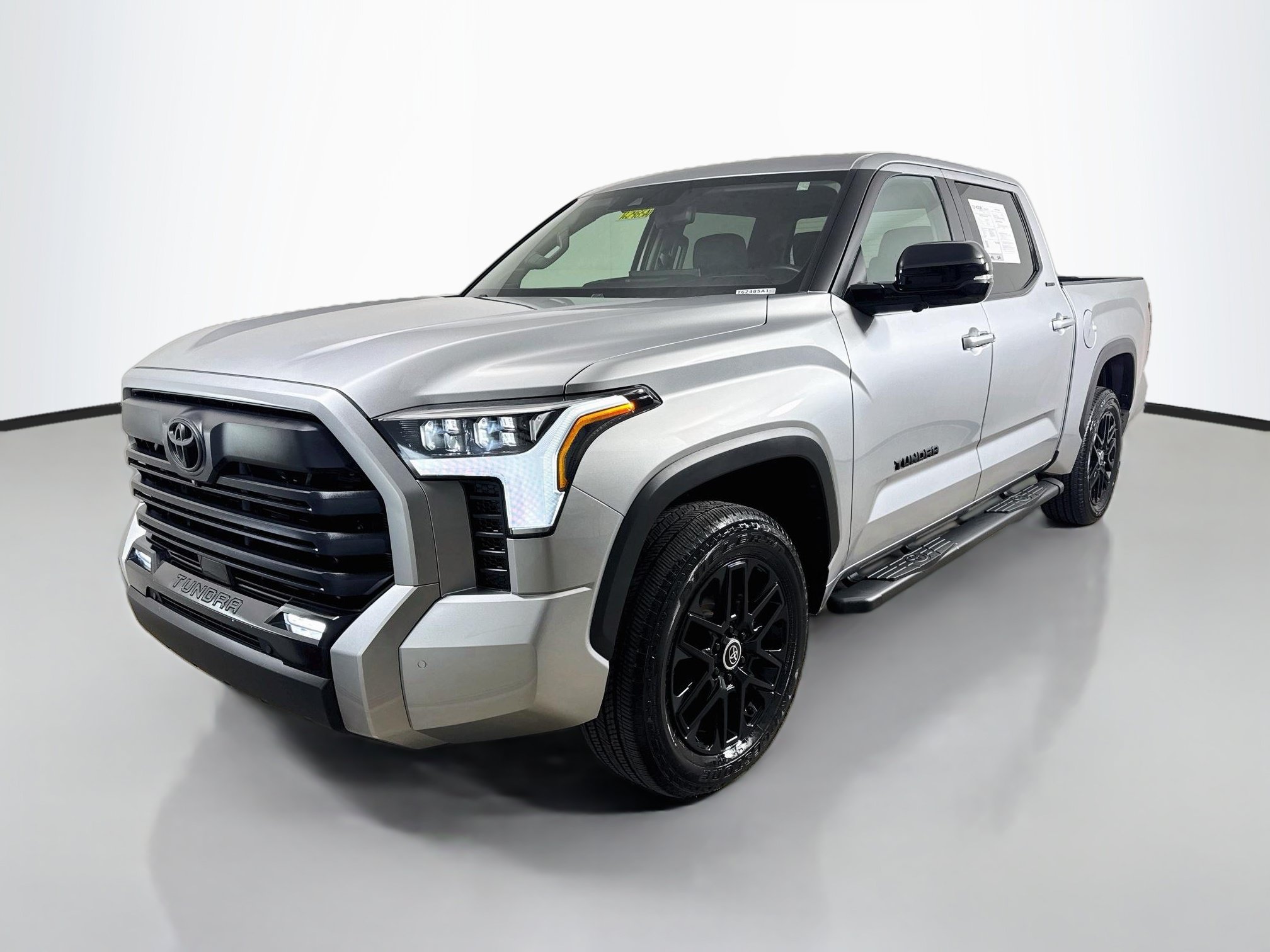 Used 2024 Toyota Tundra Limited AWD/4WD image 3