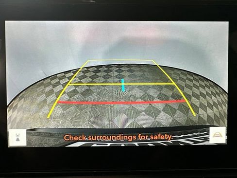 Used 2023 Toyota RAV4 LE AWD/4WD image 4