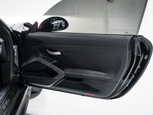 Used 2019 Porsche 911 GT3 RS w/ Weissach Package RWD image 26