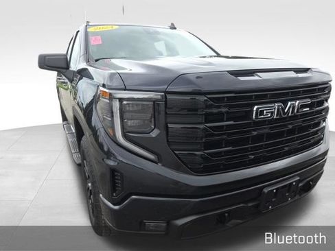 Used 2024 GMC Sierra 1500 Elevation w/ Preferred Package AWD/4WD image 2