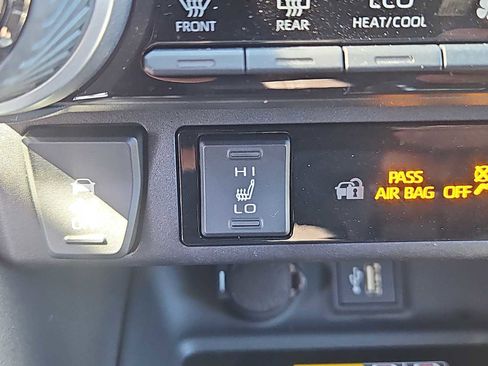 Used 2025 Toyota RAV4 XSE w/ Advanced Technology Package image 20