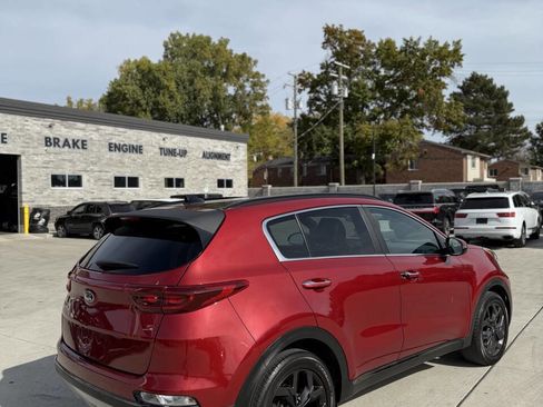 Used 2020 Kia Sportage S w/ S FWD Sunroof Package image 9