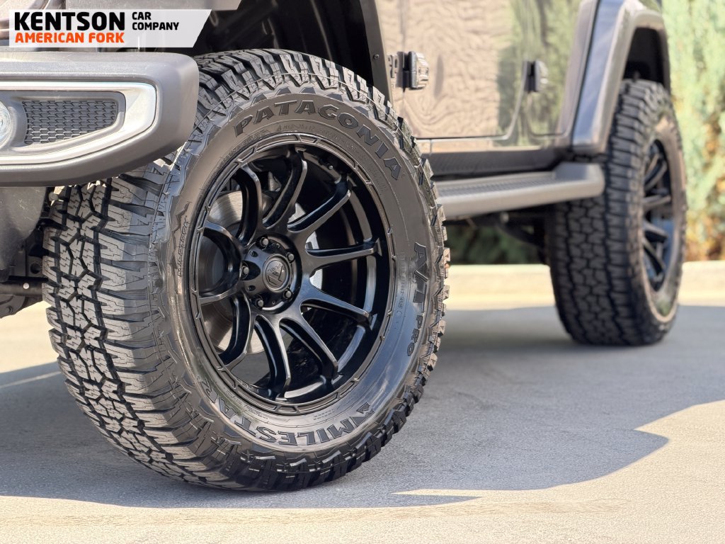 Used 2026 Jeep Wrangler Unlimited Sahara AWD/4WD image 2