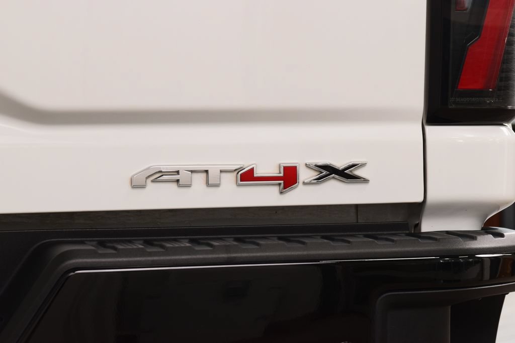 Used 2025 GMC Sierra 2500 AT4X AWD/4WD image 26