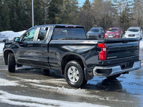 Used 2020 Chevrolet Silverado 1500 LT image 3
