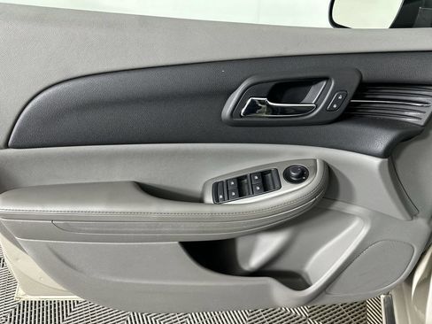 Used 2015 Chevrolet Malibu LS w/ Protection Package FWD image 20