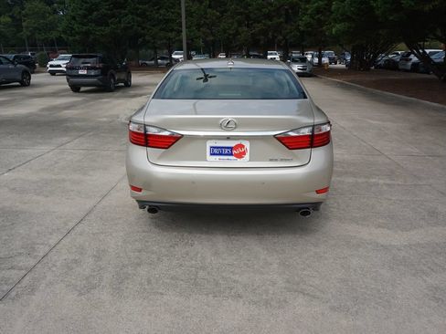 Used 2013 Lexus ES 350 w/ Luxury Pkg FWD image 22
