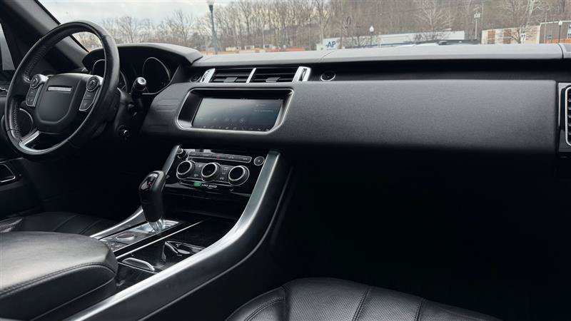 Used 2017 Land Rover Range Rover Sport HSE AWD/4WD image 37