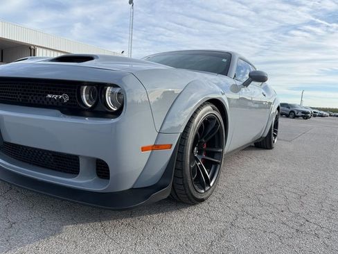 Used 2021 Dodge Challenger SRT Hellcat image 3
