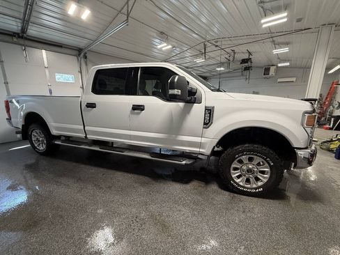 Used 2022 Ford F250 XLT w/ XLT Value Package AWD/4WD image 4