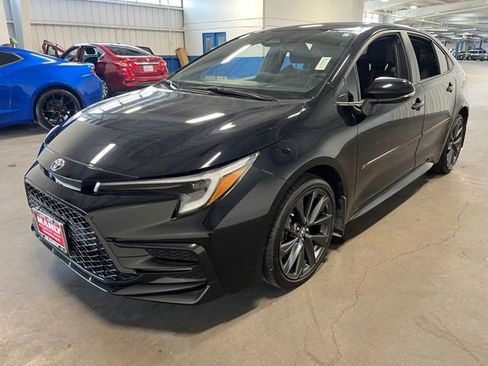Used 2025 Toyota Corolla SE FWD image 7
