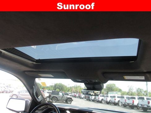 Used 2024 GMC Sierra 1500 AT4X w/ AT4X AEV Edition AWD/4WD image 17