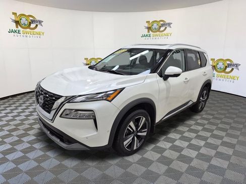 Used 2023 Nissan Rogue SL w/ SL Premium Package FWD image 4