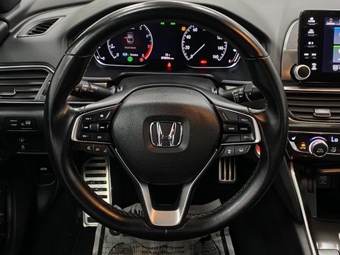 Used 2018 Honda Accord Sport image 15