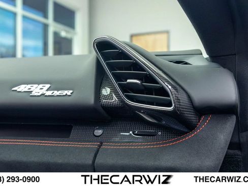 Used 2019 Ferrari 488 Spider RWD image 84
