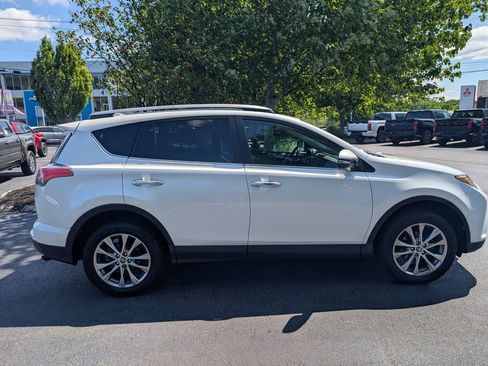 Used 2017 Toyota RAV4 Limited AWD/4WD image 9