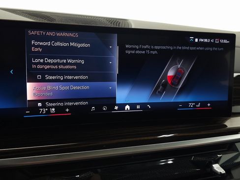 Used 2025 BMW X6 xDrive40i w/ Climate Comfort Package image 28