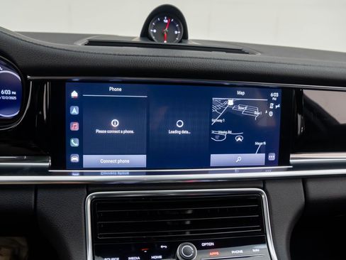 Used 2022 Porsche Panamera 4S image 22