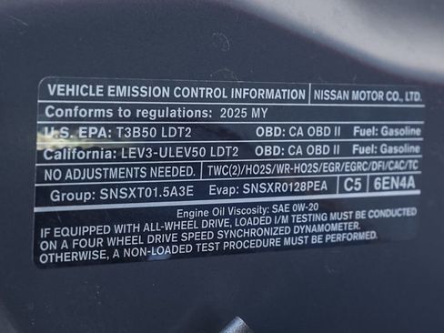 Used 2025 Nissan Rogue SV image 32