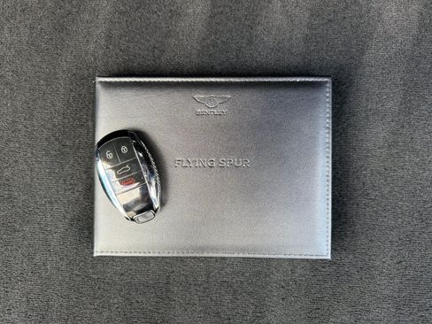 Used 2021 Bentley Flying Spur W12 AWD/4WD image 18