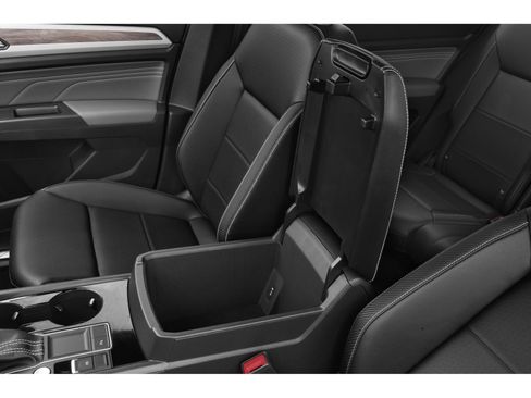 Used 2023 Volkswagen Atlas Cross Sport SE FWD image 9