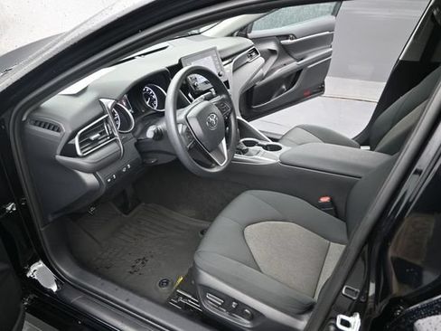 Used 2023 Toyota Camry LE w/ Convenience Package FWD image 5