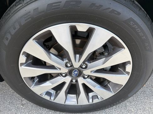 Used 2019 Subaru Outback 3.6R Touring image 10