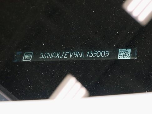 Used 2022 Chevrolet Equinox LT w/ Driver Convenience Package image 33