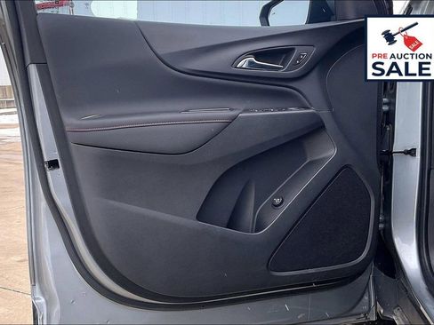 Used 2024 Chevrolet Equinox RS w/ LPO, Floor Liner Package FWD image 24