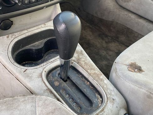 Used 2005 Chevrolet Cobalt Sedan image 6