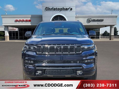 Used 2023 Jeep Grand Wagoneer Series III w/ Rear Seat Video Group 1 AWD/4WD image 8