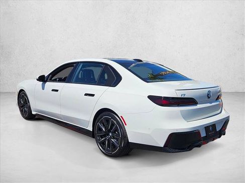 New 2026 BMW i7 xDrive60 AWD/4WD image 9