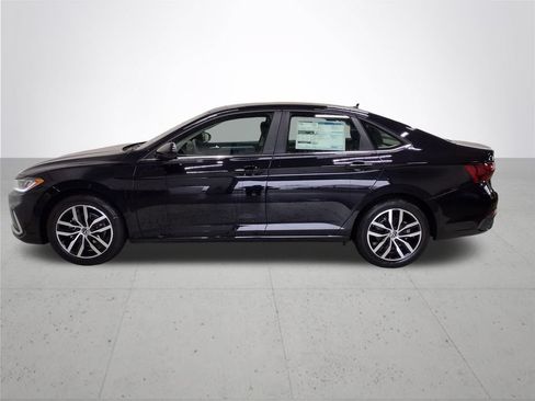 New 2026 Volkswagen Jetta SE FWD image 10