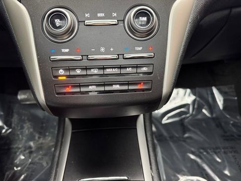 Used 2019 Lincoln MKC Select w/ Select Plus Package image 19