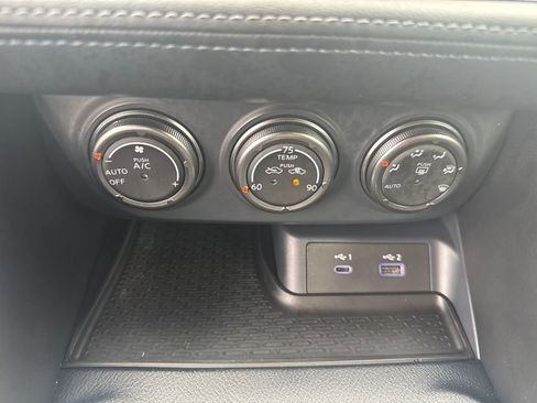 Used 2024 Nissan Z Performance w/ Floor Mat Package image 43